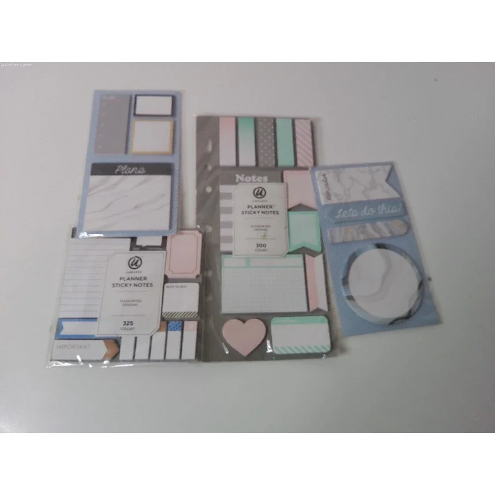 825 Sticky Notes